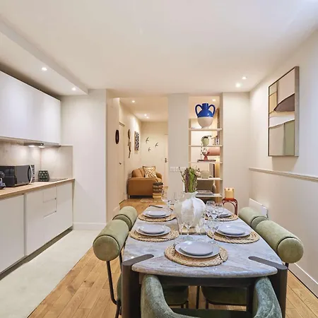 Charming Flat In The Heart Of Apartment *