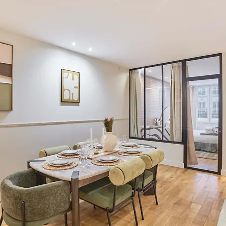 Charming Flat In The Heart Of Apartment