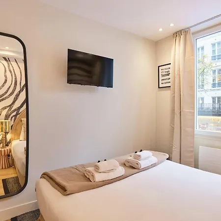 Appartamento Charming Flat In The Heart Of Parigi
