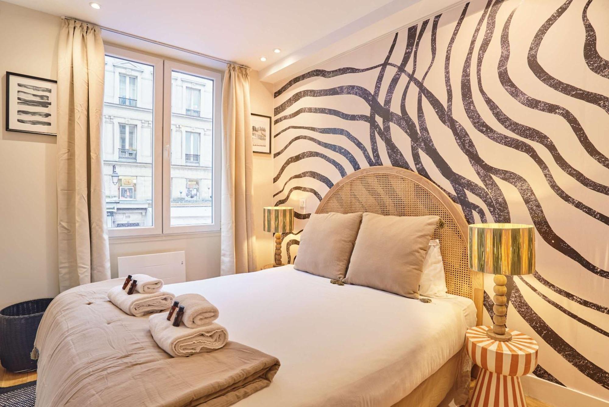 Apartment Charming Flat In The Heart Of Paris